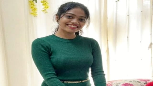 Desi Horny Babe – Strip BJ Fucking Viral