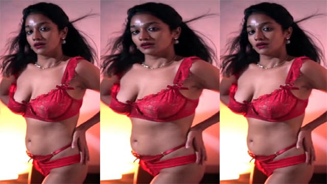 Lavanya Manickam Sexy Bikini Tease Deep Cleavage Video