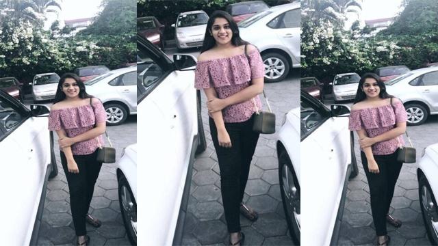 Beautiful Sexy Indian Wife Loves Licking Husband Balls